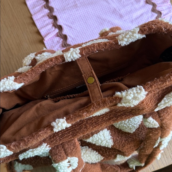 Large Anthropologie Teddy Travel Tote & Pouch - Picture 2 of 5